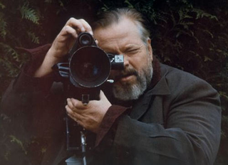 Illustration for article titled Orson Welles and His Brief Passionate Betacam Love Affair